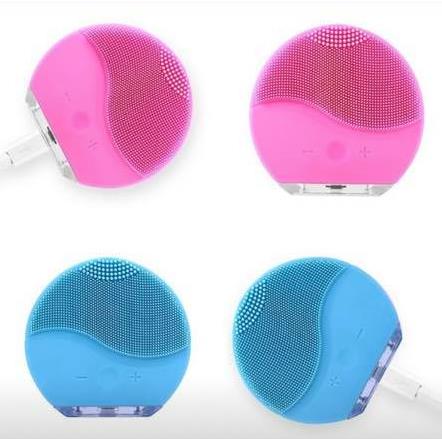 Escova de Limpeza Facial Elétrica 4 em 1 com Carregador USB